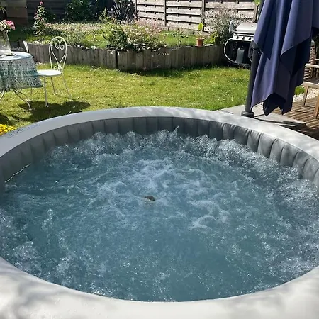 Hébergement de vacances La Maison D’emma Et Son Jardin Près De Lille Perenchies