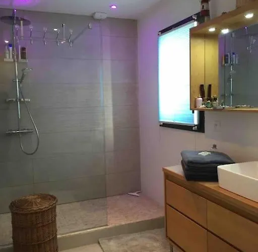 La Maison D’emma Et Son Jardin Près De Lille Perenchies