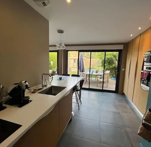 La Maison D’emma Et Son Jardin Près De Lille Hébergement de vacances *