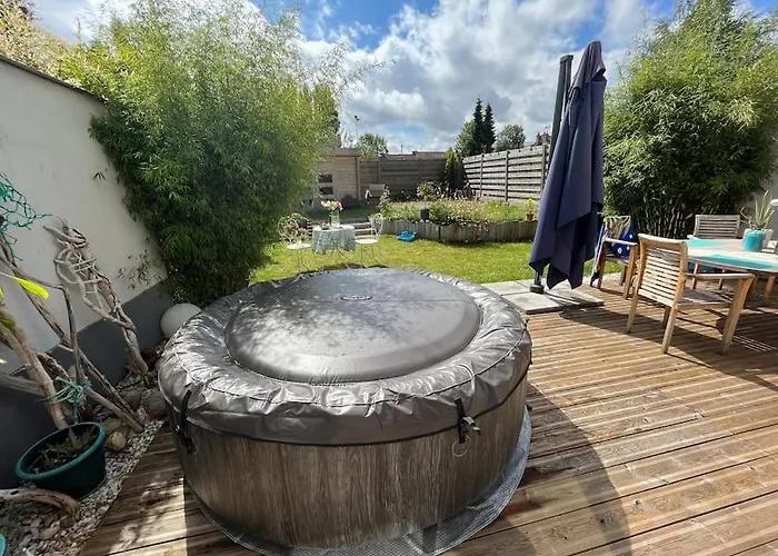 La Maison D’emma Et Son Jardin Près De Lille Hébergement de vacances *